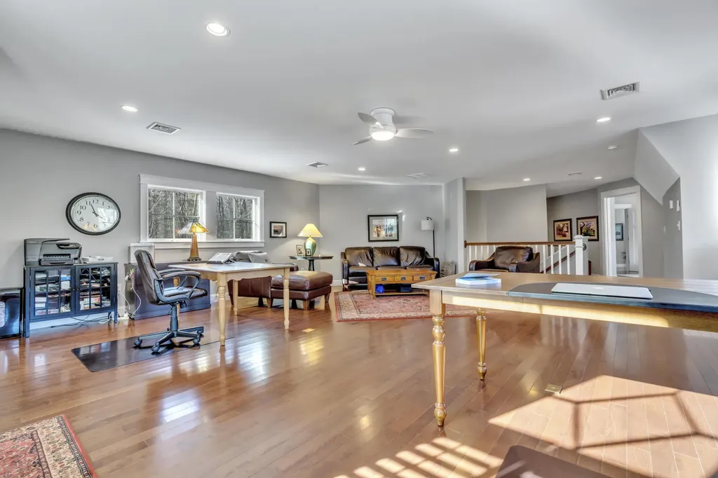 7 Mastwood Lane Kennebunk ME 04043