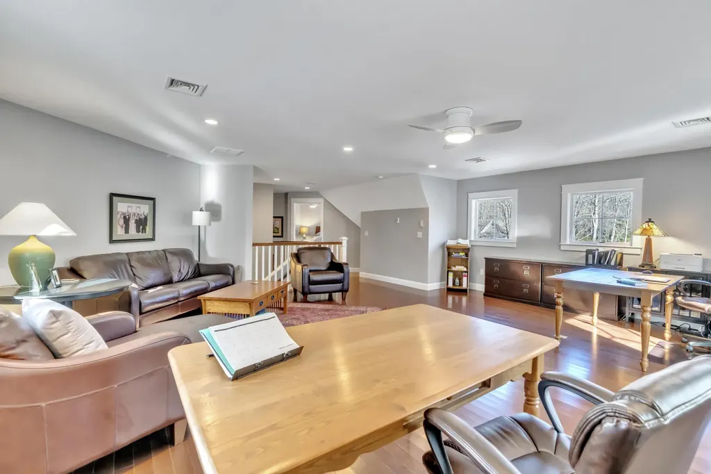 7 Mastwood Lane Kennebunk ME 04043