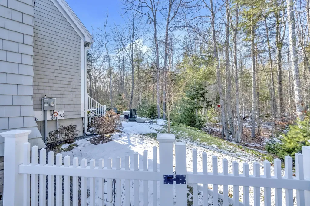 7 Mastwood Lane Kennebunk ME 04043