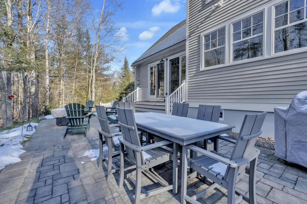 7 Mastwood Lane Kennebunk ME 04043