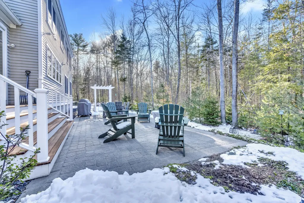 7 Mastwood Lane Kennebunk ME 04043