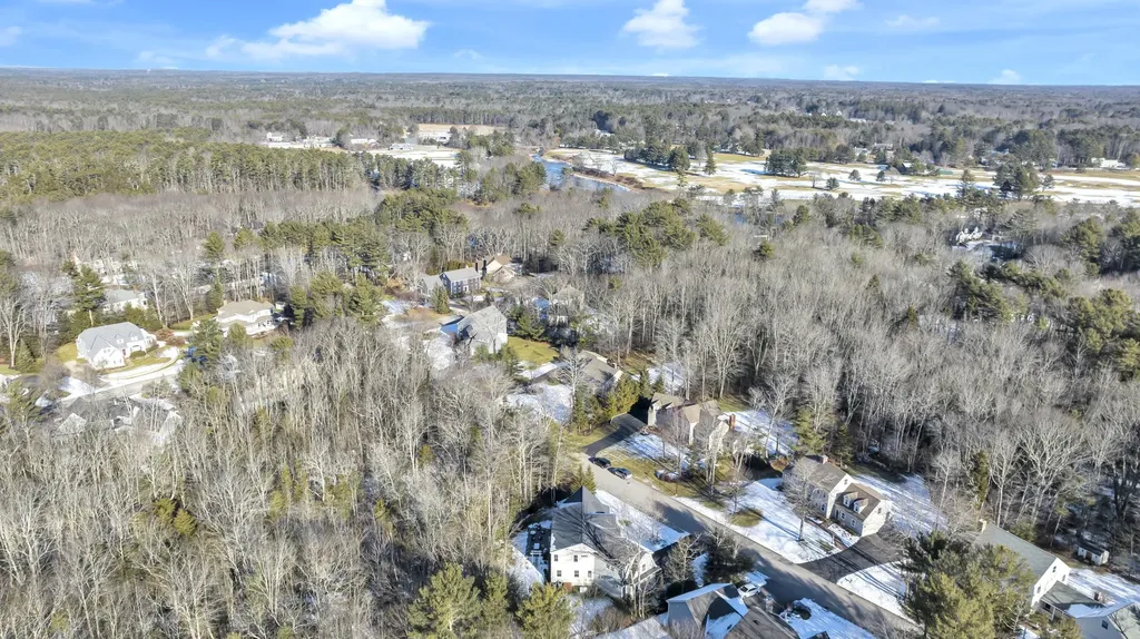 7 Mastwood Lane Kennebunk ME 04043