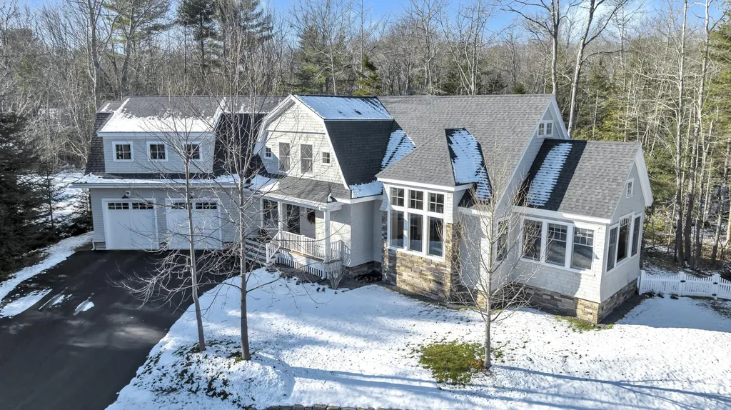 7 Mastwood Lane Kennebunk ME 04043