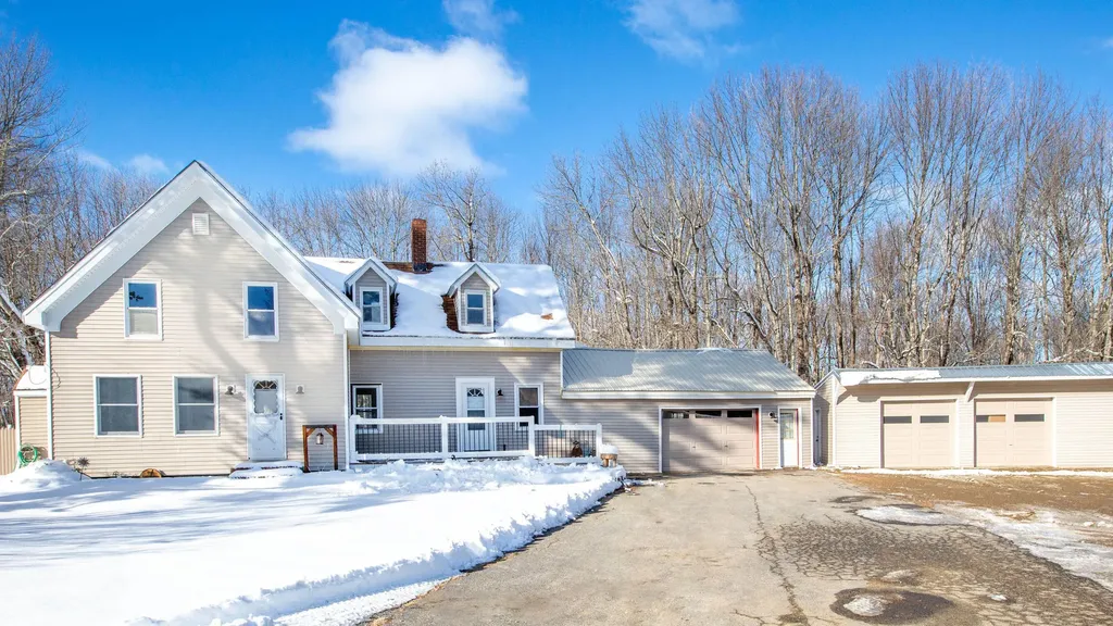 922 Brunswick Road Richmond ME 04357