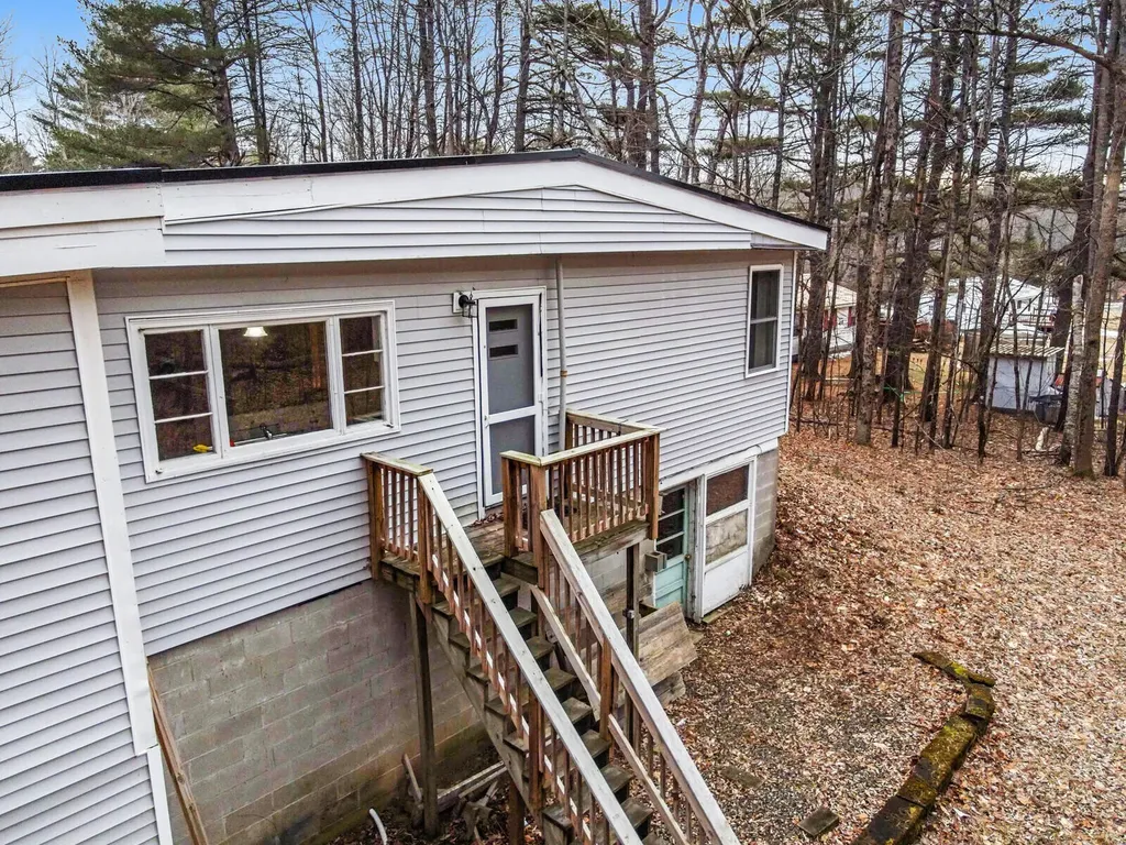 463 Litchfield Road Farmingdale ME 04344