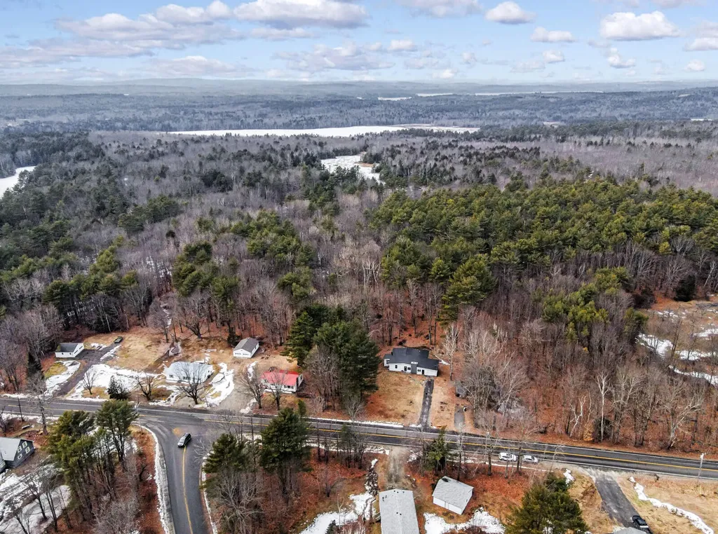 463 Litchfield Road Farmingdale ME 04344