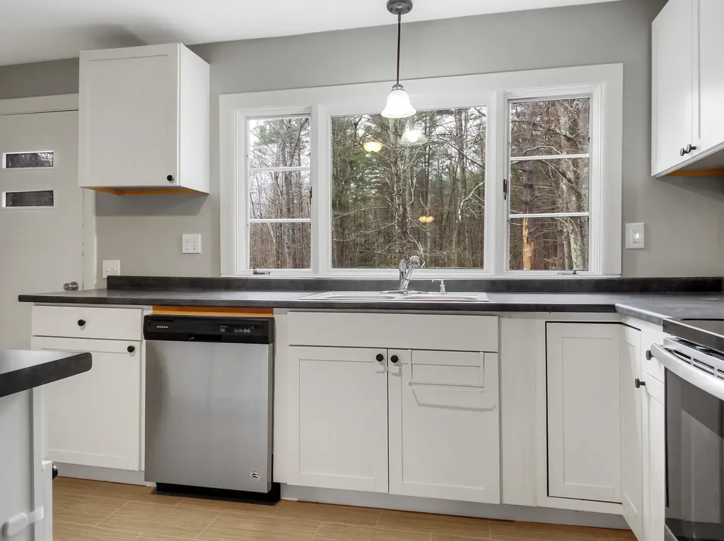 463 Litchfield Road Farmingdale ME 04344