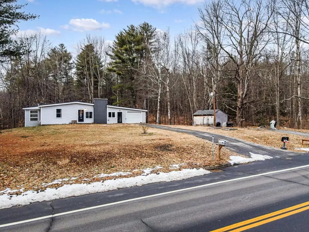 463 Litchfield Road Farmingdale ME 04344