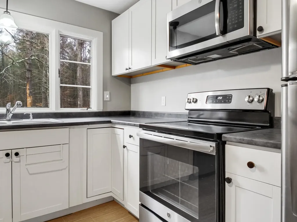 463 Litchfield Road Farmingdale ME 04344