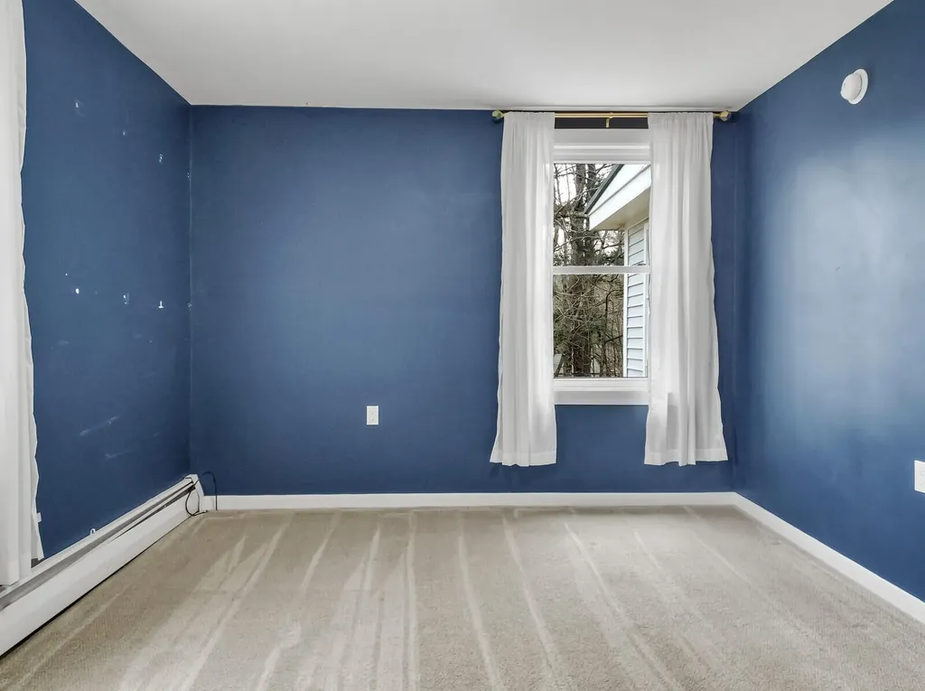 463 Litchfield Road Farmingdale ME 04344