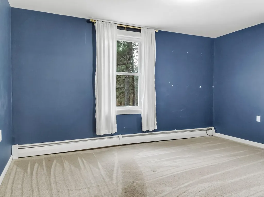 463 Litchfield Road Farmingdale ME 04344