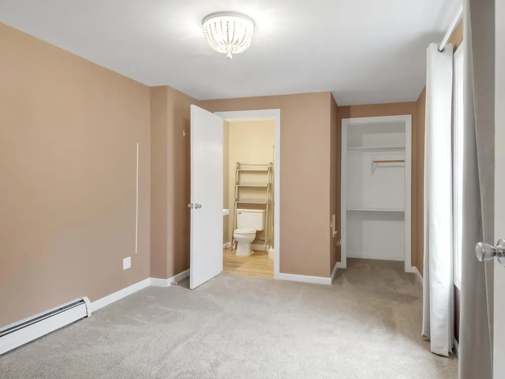 463 Litchfield Road Farmingdale ME 04344