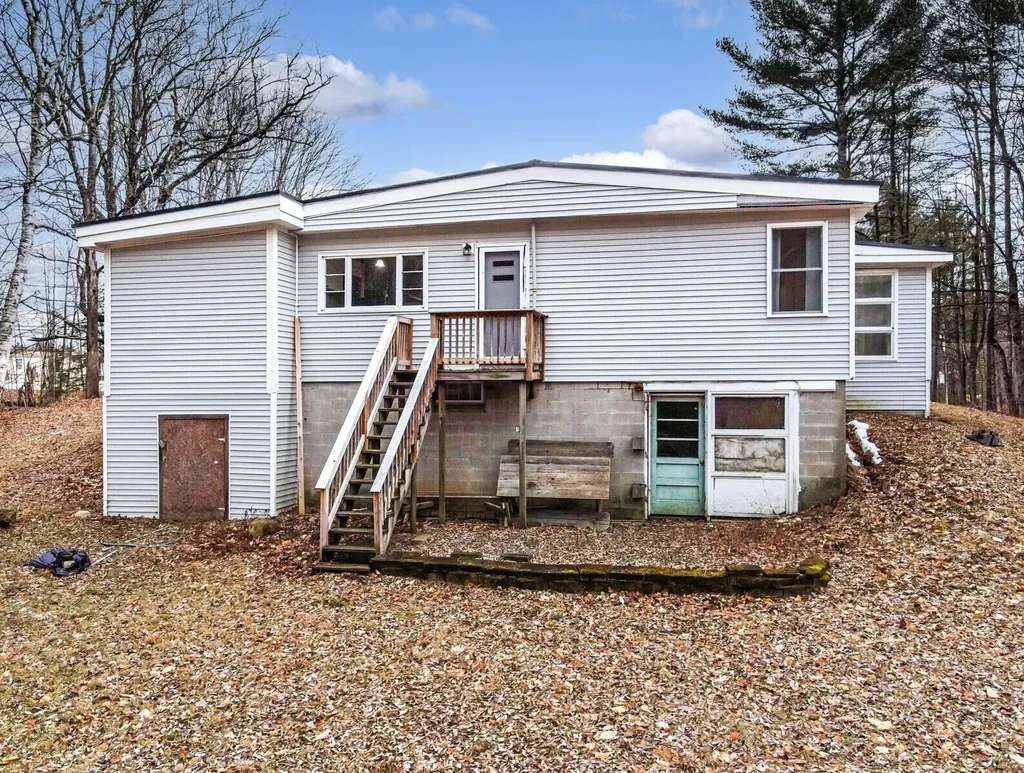 463 Litchfield Road Farmingdale ME 04344