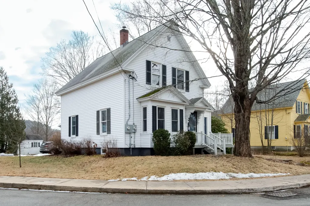 26 Ross Street South Berwick ME 03908