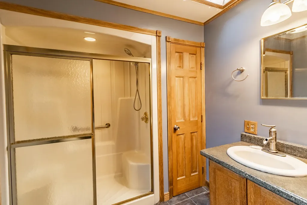77 Gamage Avenue Auburn ME 04210