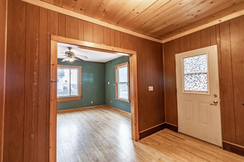 77 Gamage Avenue Auburn ME 04210