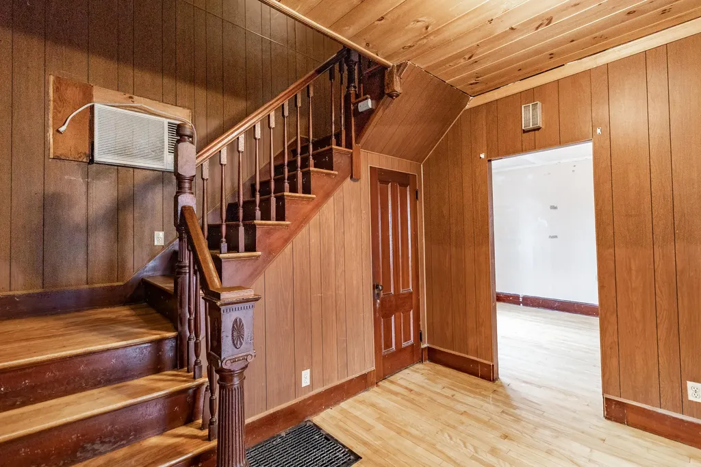 77 Gamage Avenue Auburn ME 04210