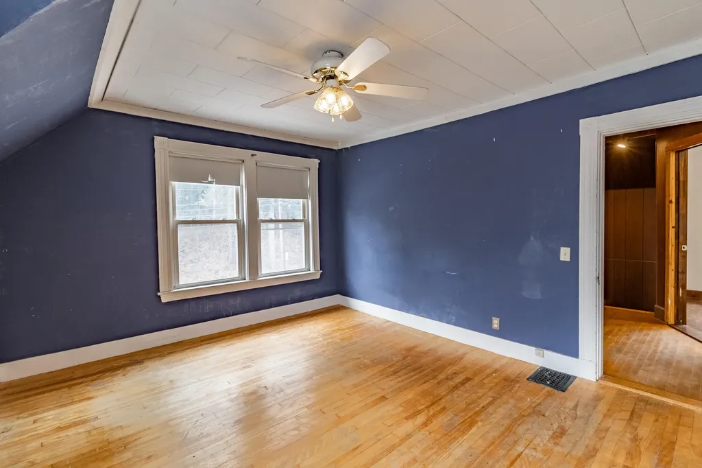 77 Gamage Avenue Auburn ME 04210