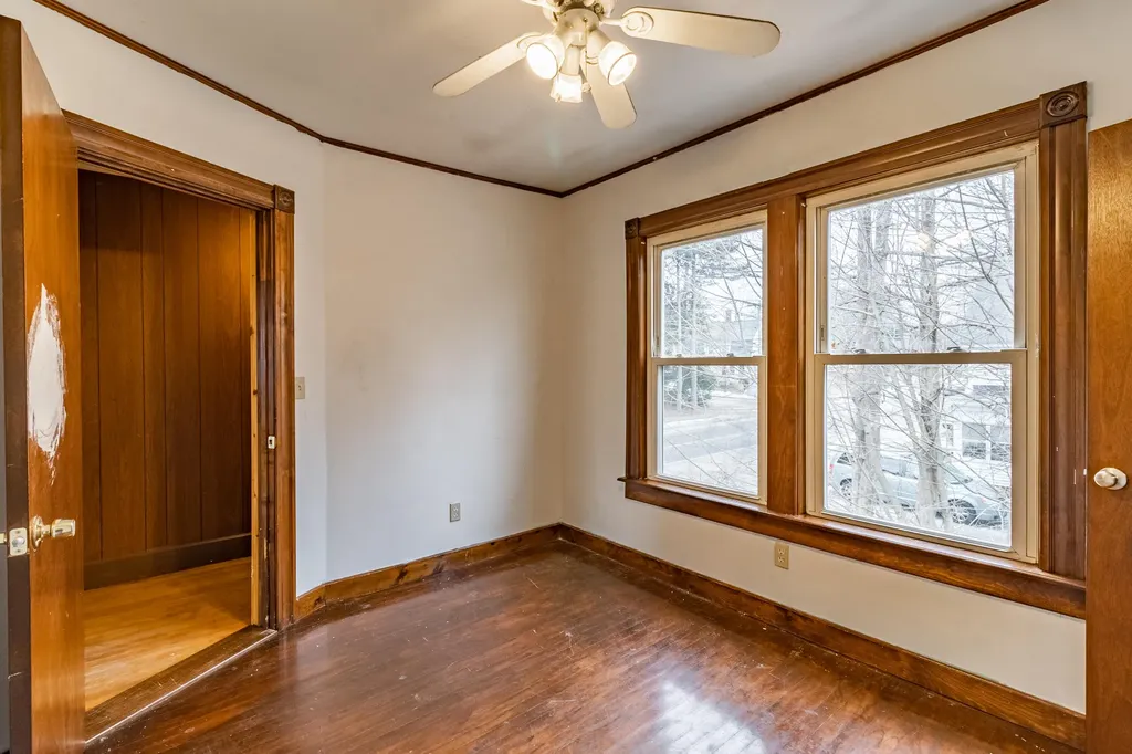 77 Gamage Avenue Auburn ME 04210