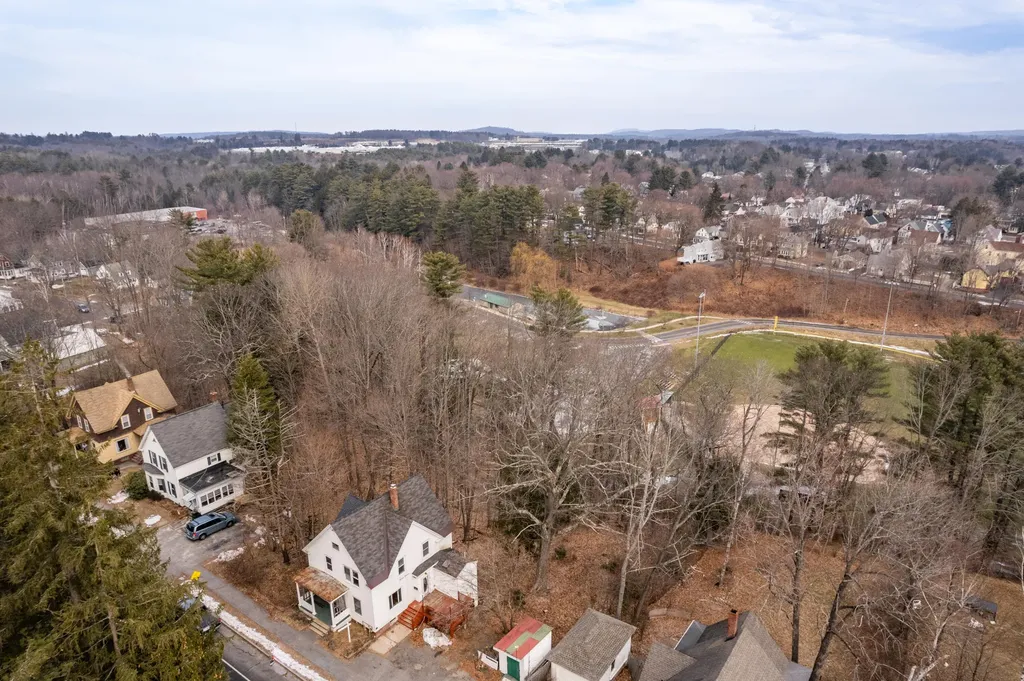77 Gamage Avenue Auburn ME 04210