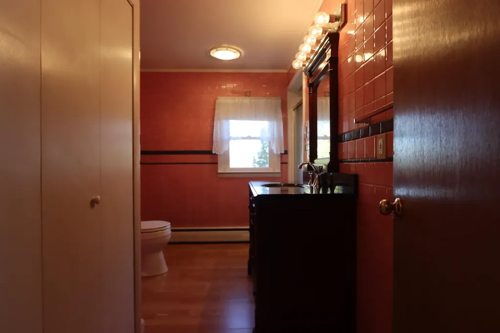 100 King Avenue Lewiston ME 04240