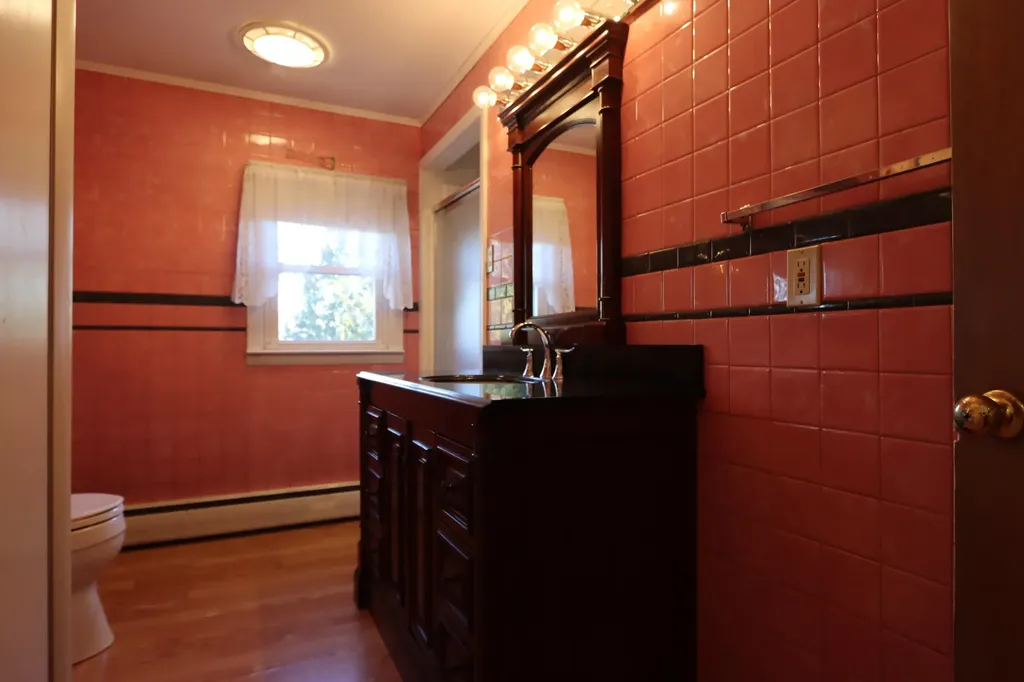 100 King Avenue Lewiston ME 04240