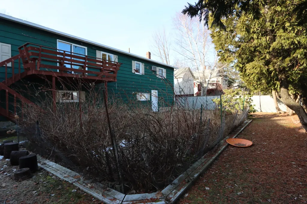 100 King Avenue Lewiston ME 04240