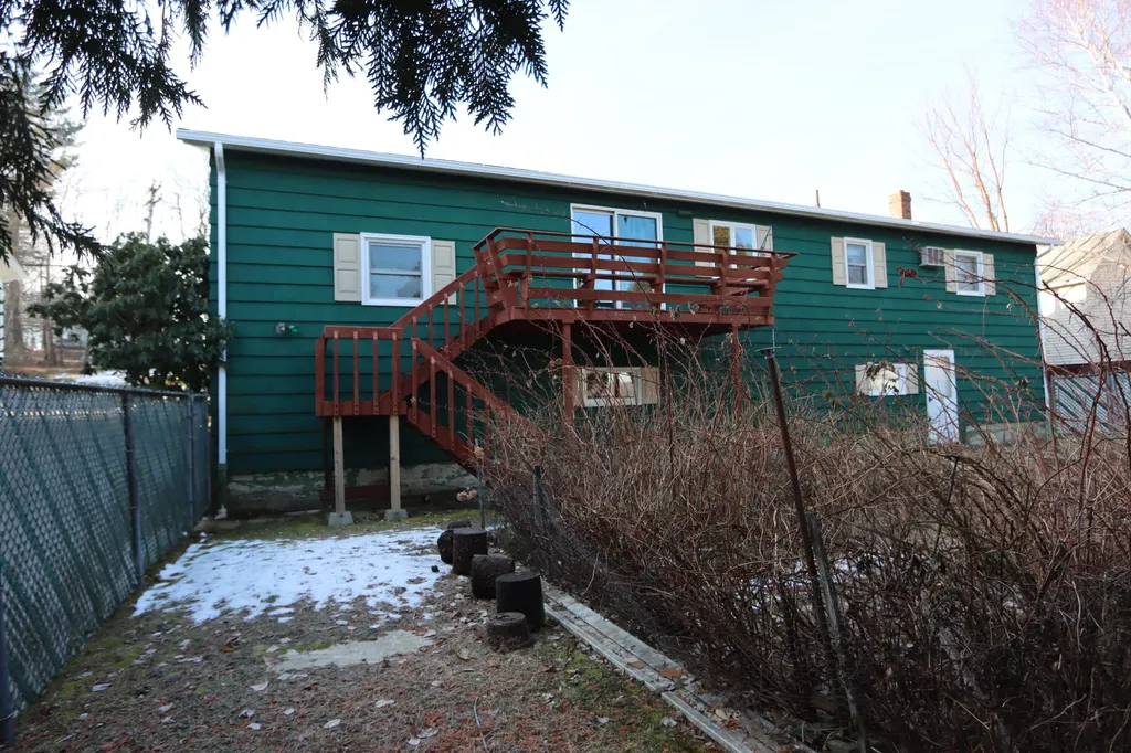 100 King Avenue Lewiston ME 04240