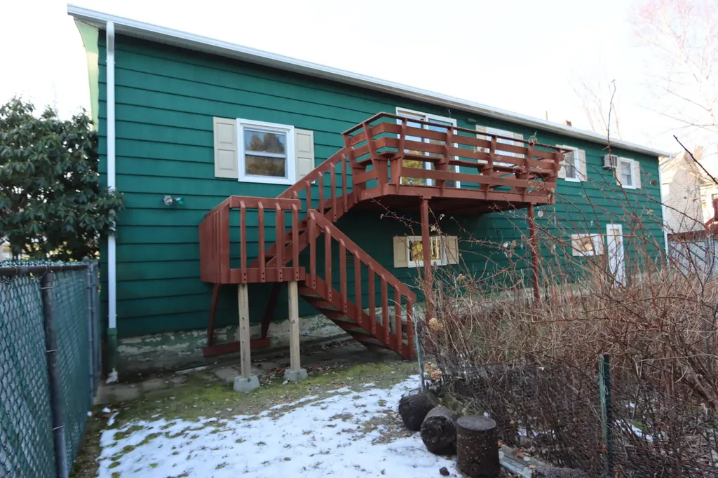 100 King Avenue Lewiston ME 04240
