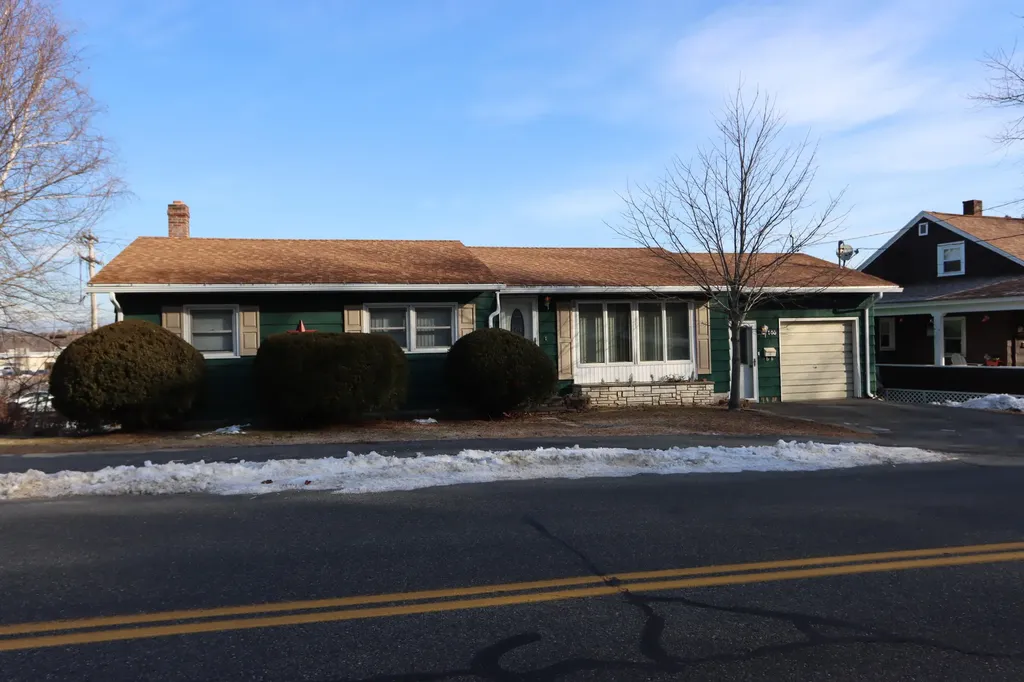 100 King Avenue Lewiston ME 04240