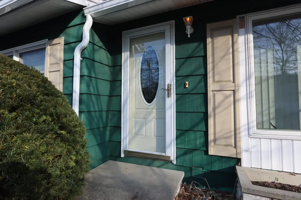 100 King Avenue Lewiston ME 04240