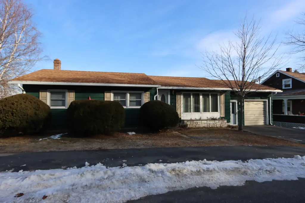 100 King Avenue Lewiston ME 04240