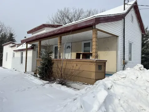 89 6th Avenue Madawaska ME 04756