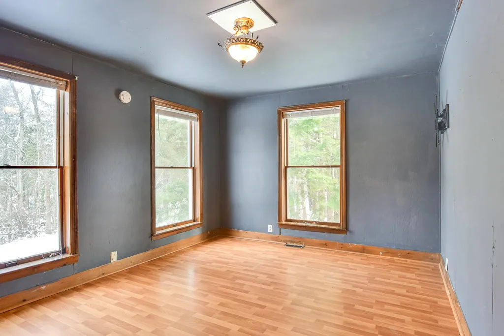 100 Stage Road Pittston ME 04345