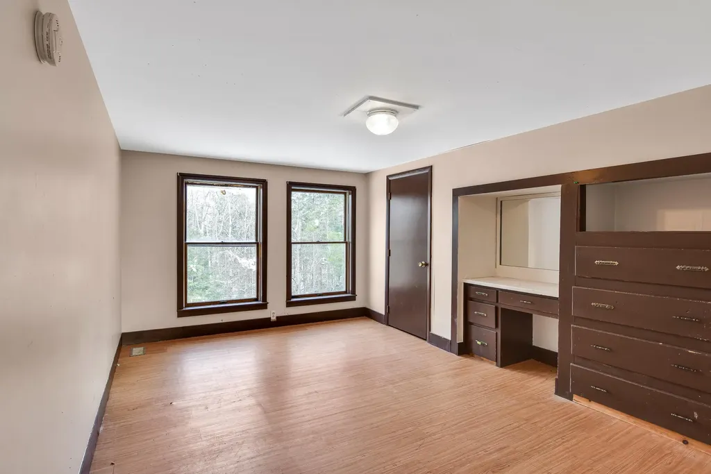 100 Stage Road Pittston ME 04345