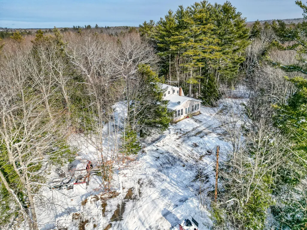 100 Stage Road Pittston ME 04345
