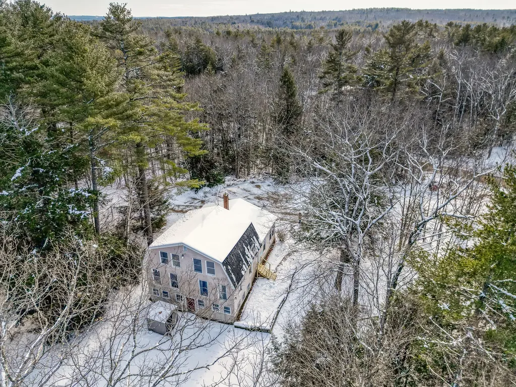 100 Stage Road Pittston ME 04345
