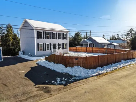 13 Benaquist Way Harpswell ME 04079
