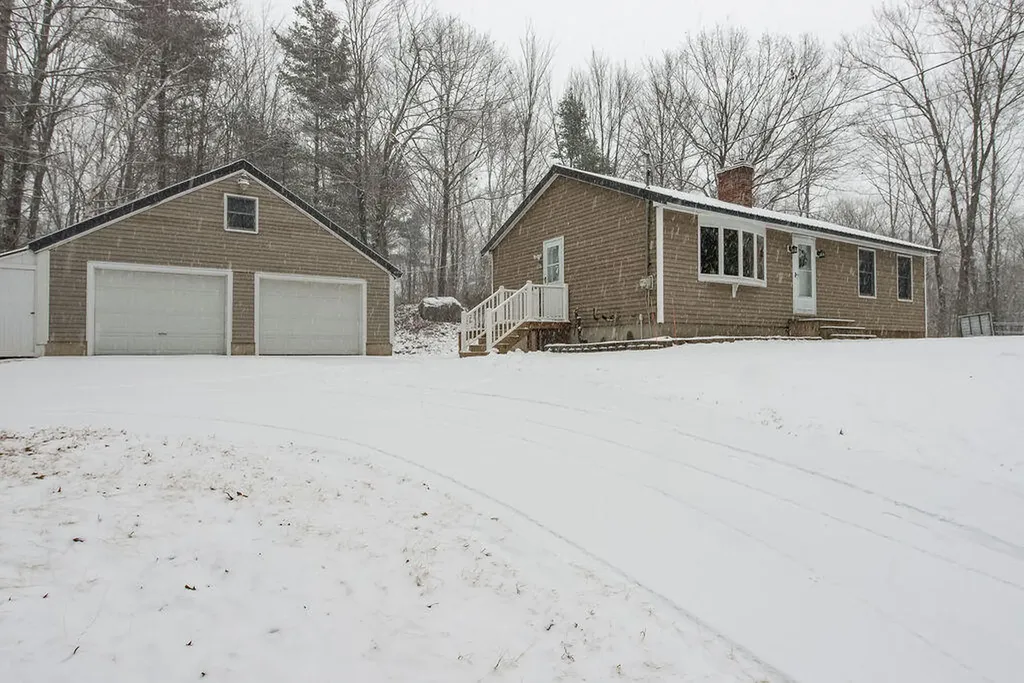 1339 Gore Road Alfred ME 04002