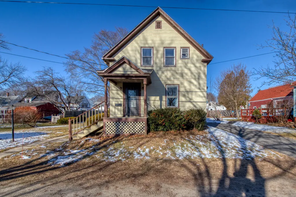 8 Spruce Street Rockland ME 04841