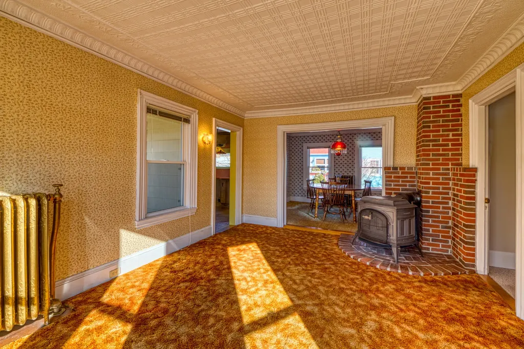 8 Spruce Street Rockland ME 04841
