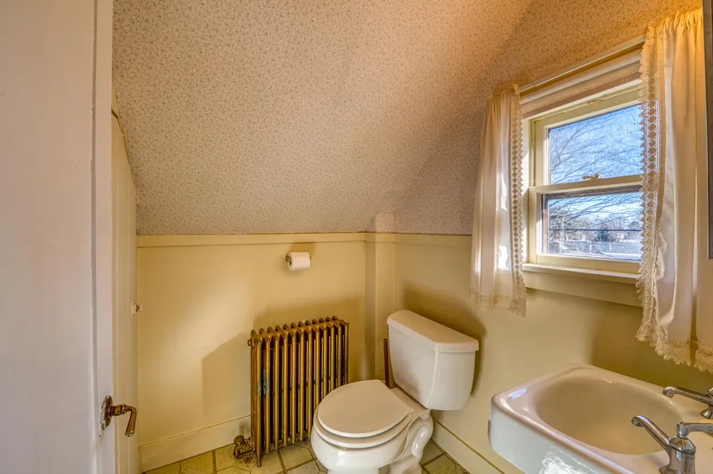 8 Spruce Street Rockland ME 04841
