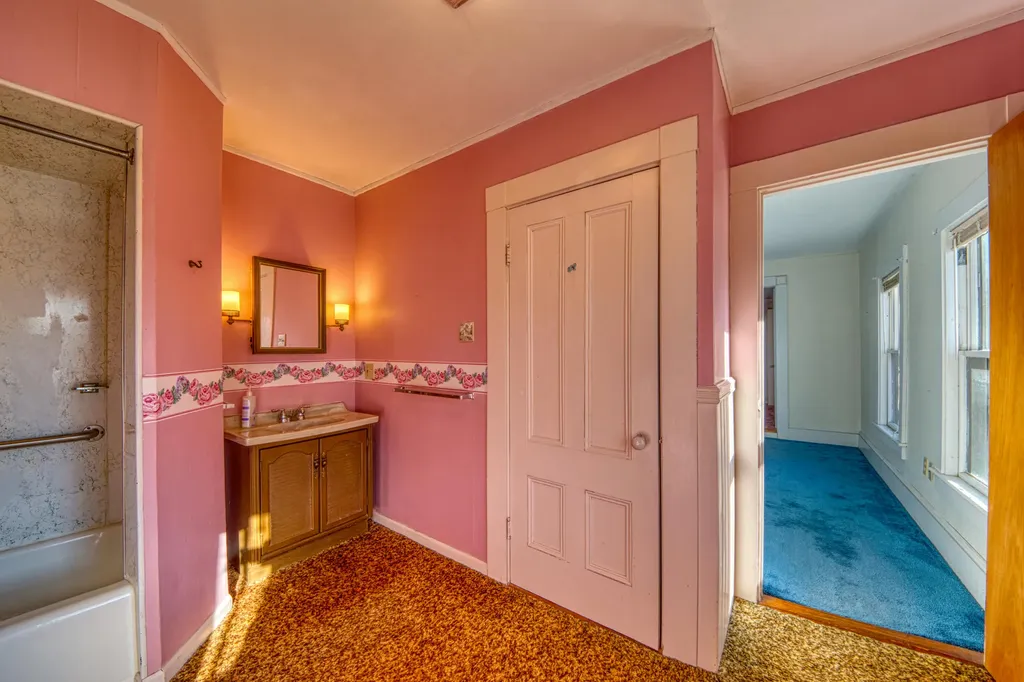 8 Spruce Street Rockland ME 04841