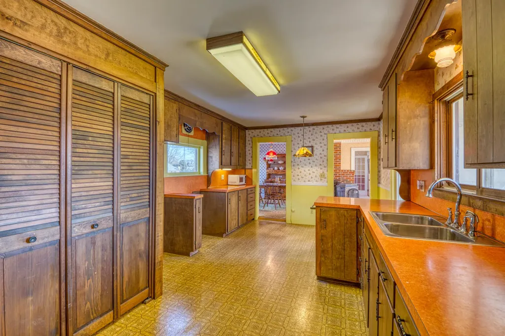 8 Spruce Street Rockland ME 04841