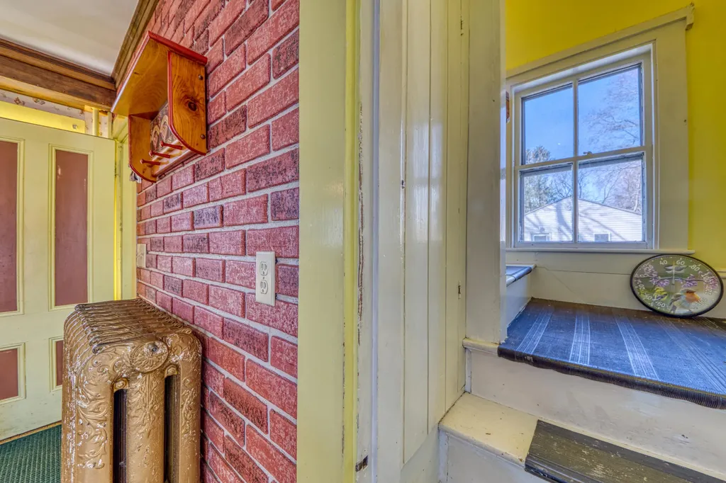 8 Spruce Street Rockland ME 04841