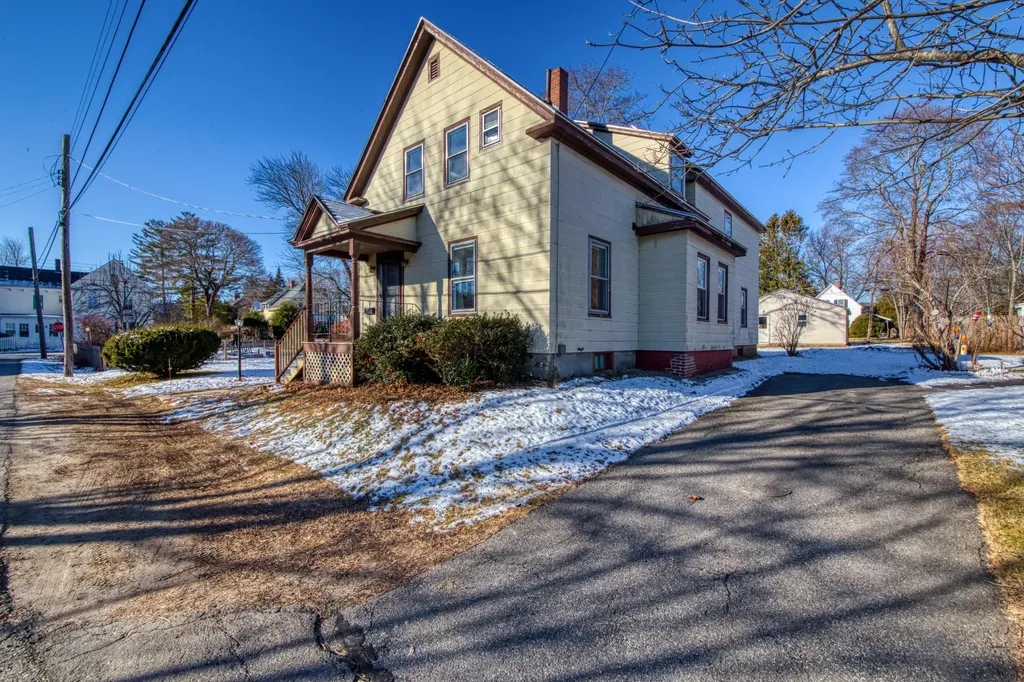 8 Spruce Street Rockland ME 04841