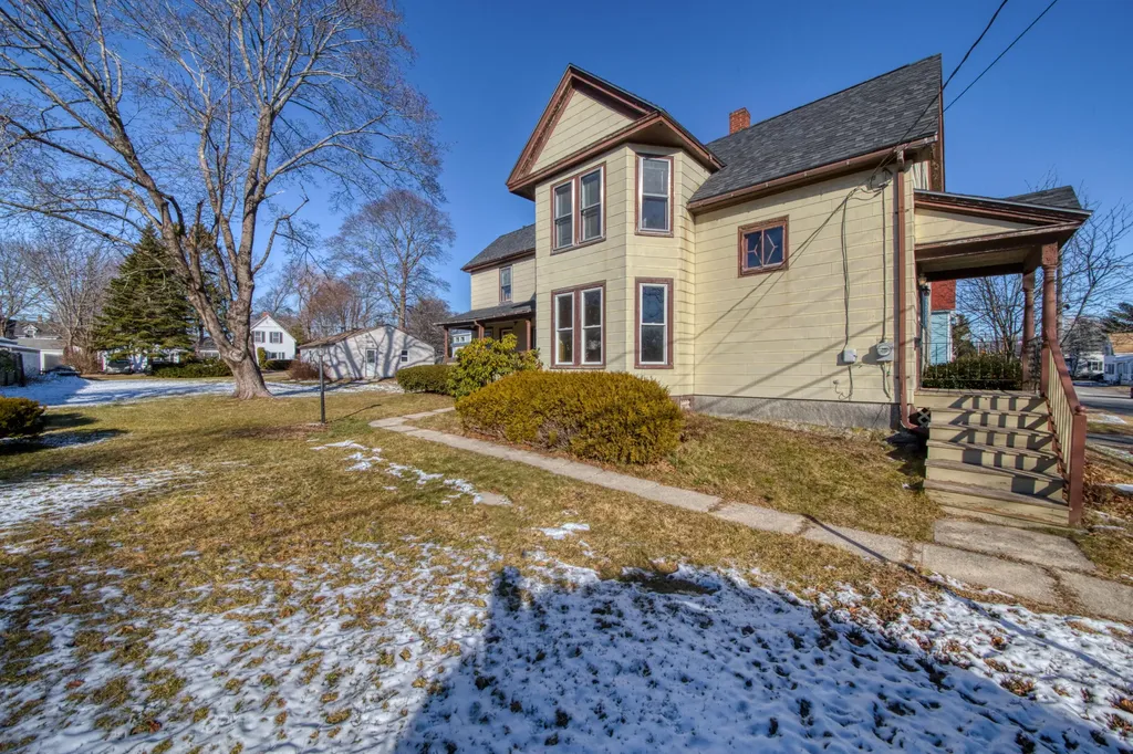 8 Spruce Street Rockland ME 04841