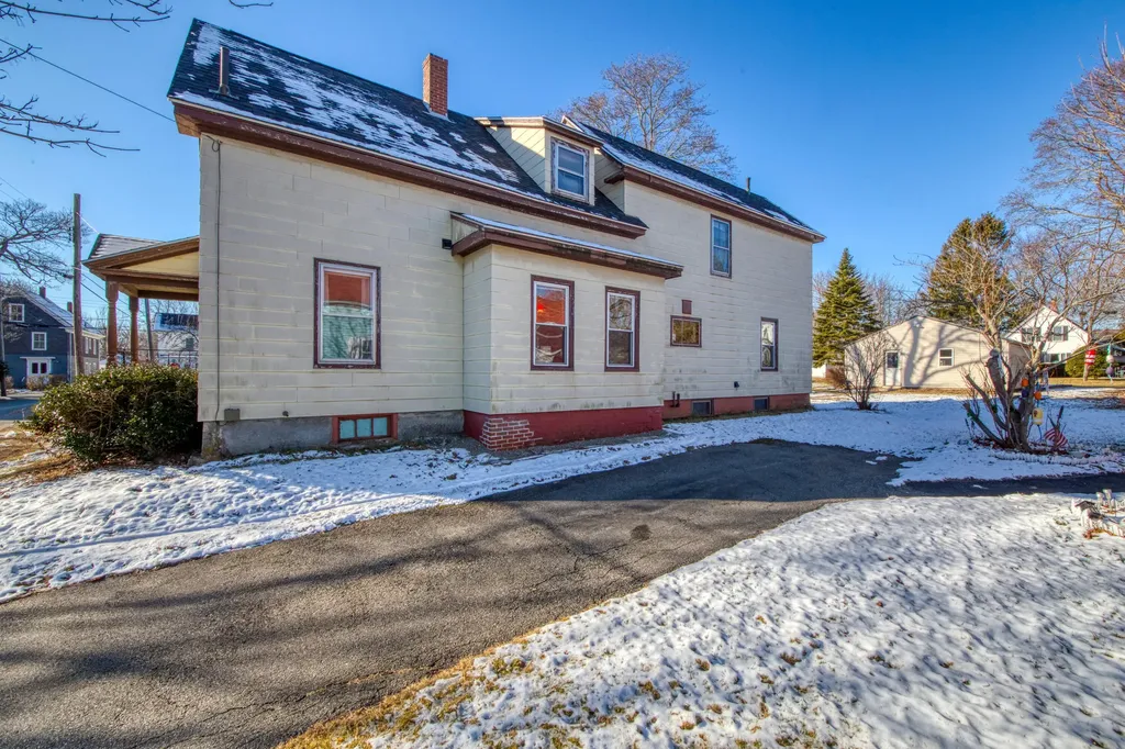 8 Spruce Street Rockland ME 04841