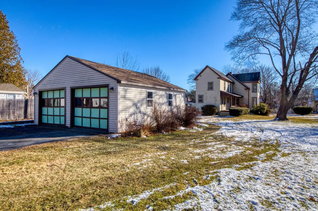 8 Spruce Street Rockland ME 04841