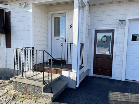5 Chute Road Windham ME 04062
